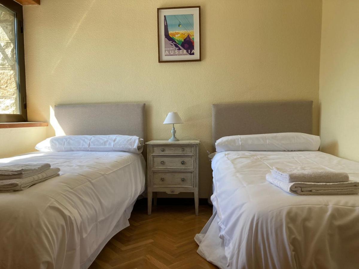 Gran Chalet Con Piscina Y Apartamento En Navacerrada Villa Buitenkant foto