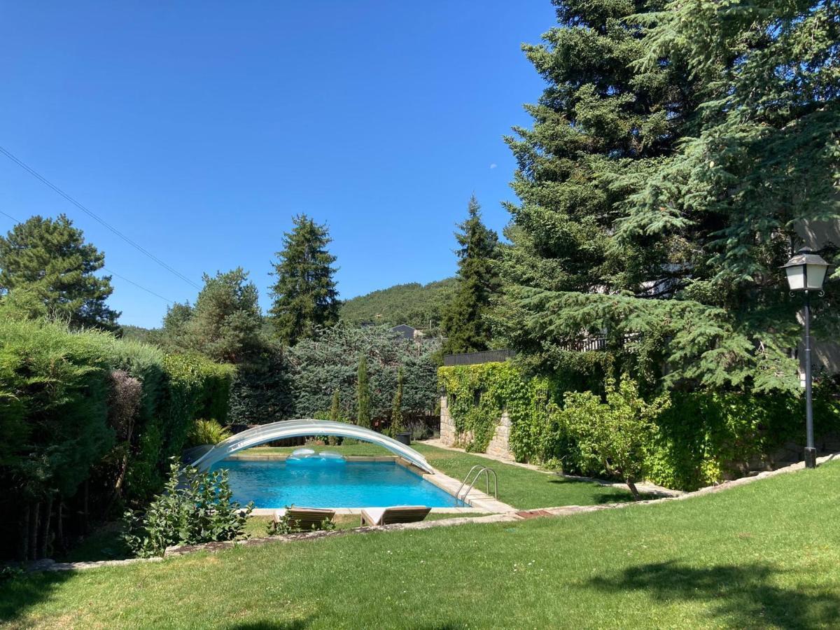 Los Cedros, Gran Chalet Con Piscina Y Apartamento En Navacerrada Villa Buitenkant foto