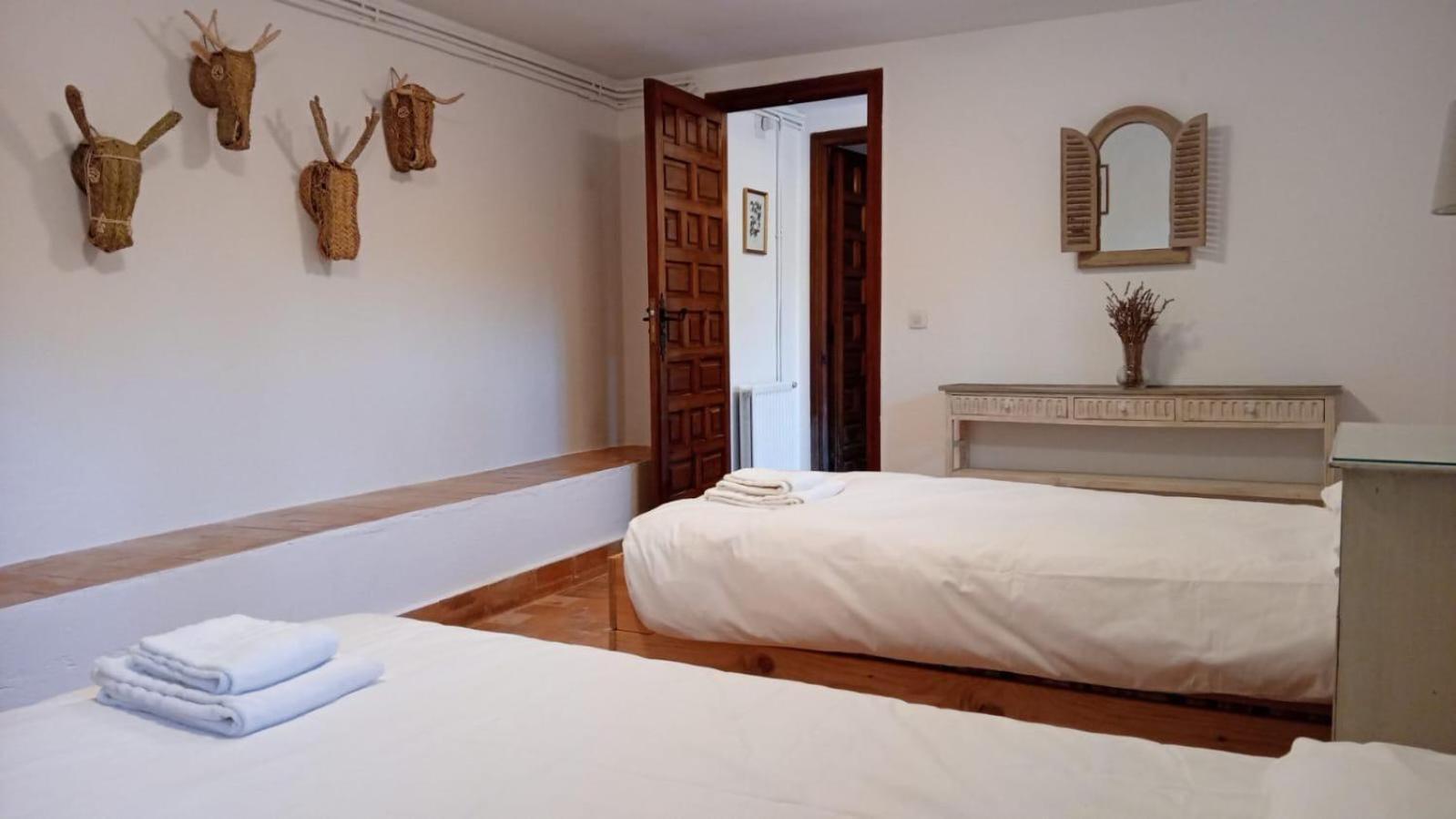 Gran Chalet Con Piscina Y Apartamento En Navacerrada Villa Buitenkant foto